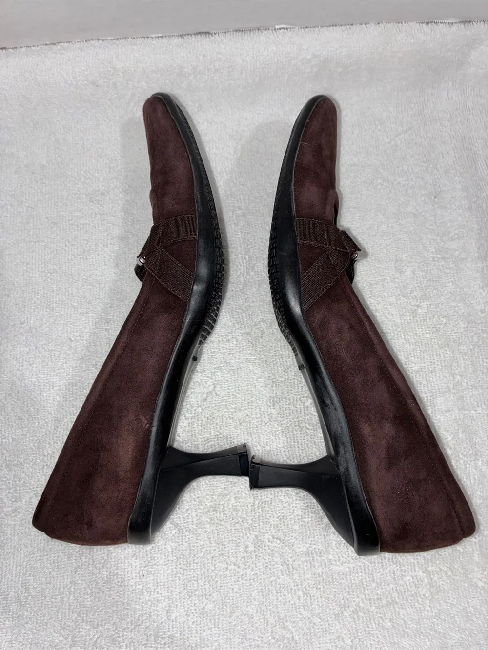 Stuart Weitzman Dark Brown Suede Mid Heel Pumps with Sling Accent